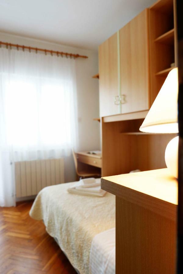 Apartment Ponos Крк Екстер'єр фото