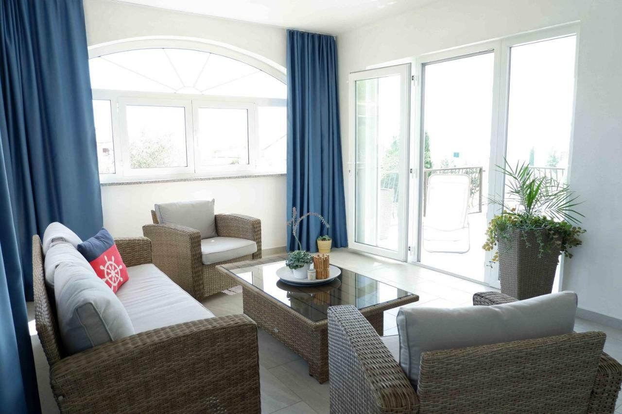 Apartment Ponos Крк Екстер'єр фото